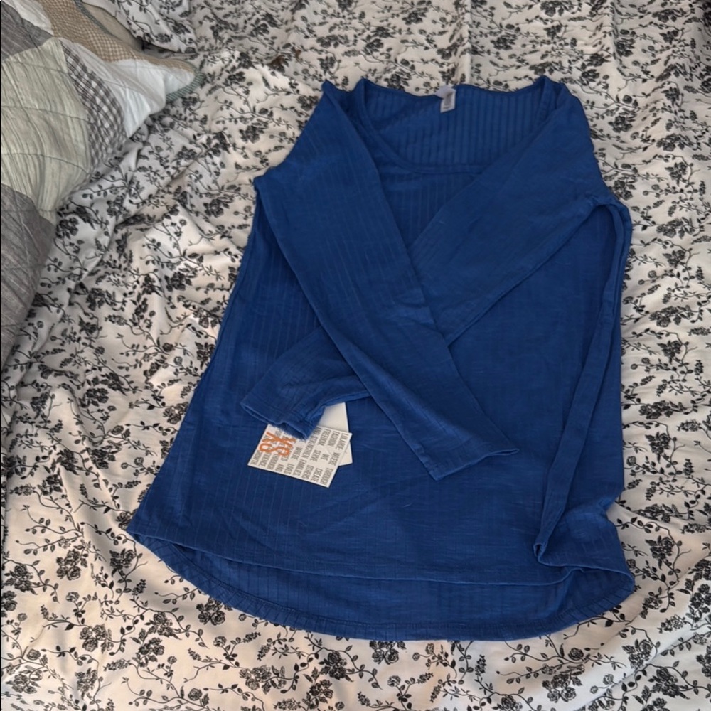 LuLaRoe Blue Long Sleeve Top